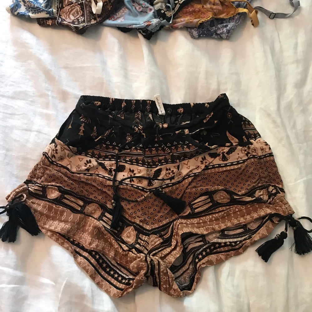 Spell Phoenix shorts. Size xs.